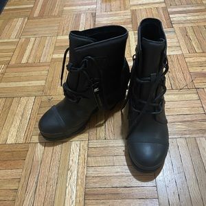 SOREL WOMEN'S JOAN RAIN WEDGE BOOTIES Black